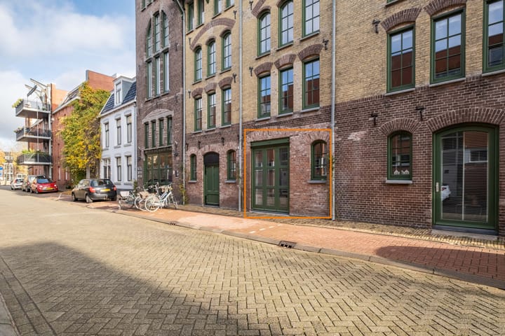 Photo 8 of Romkeslaan 25