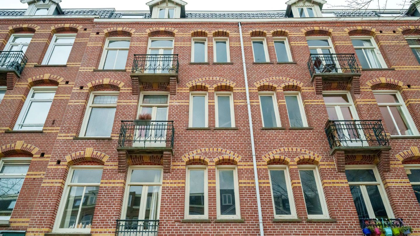 View photo 3 of Javastraat 103-107