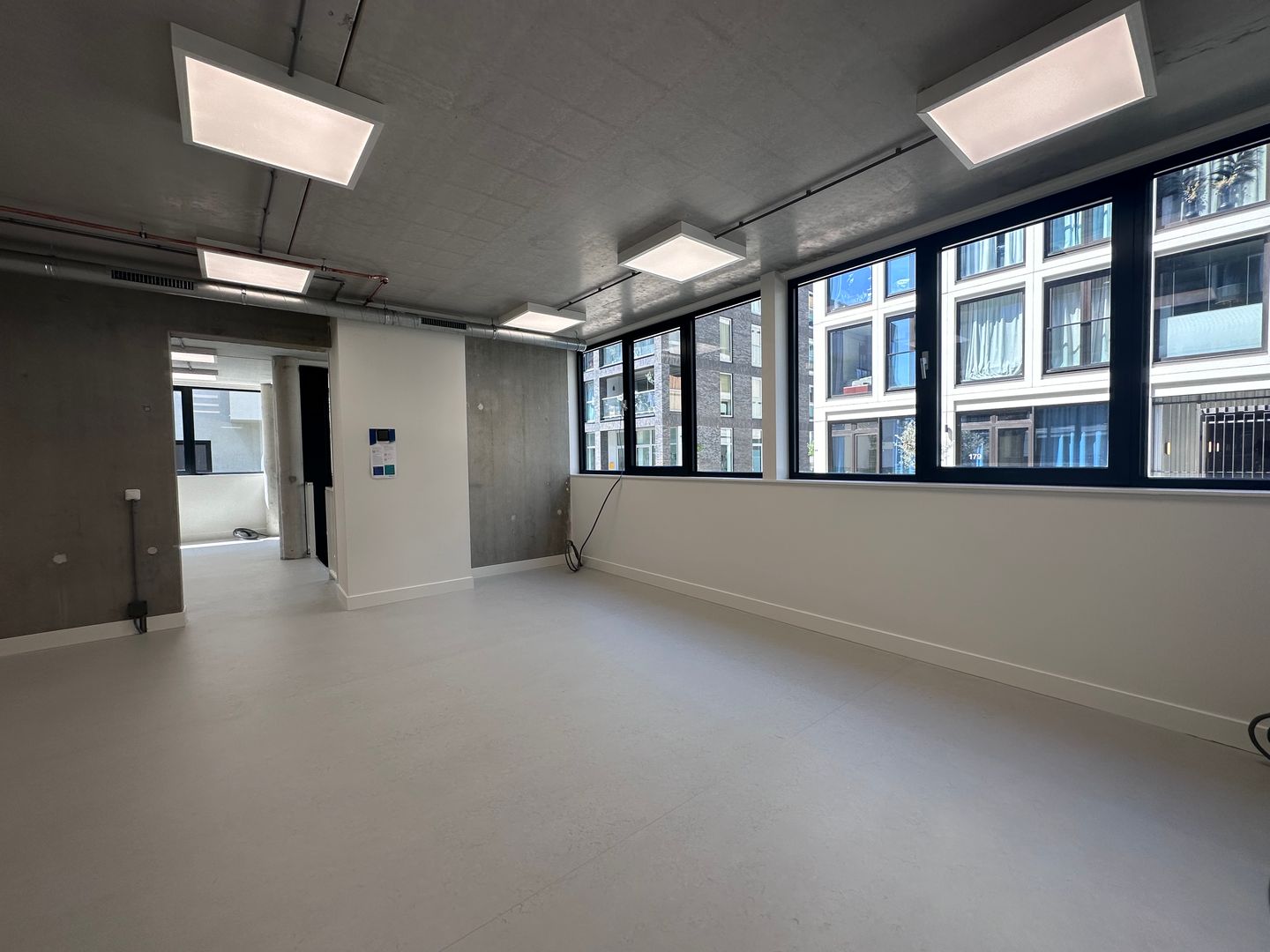 View photo 4 of Willem Parelstraat 300