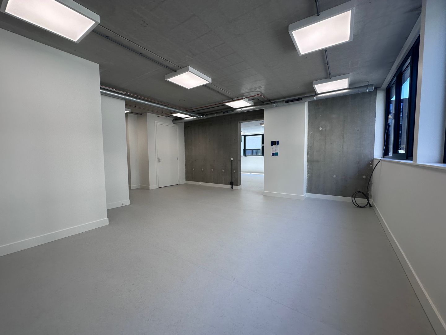 View photo 5 of Willem Parelstraat 300