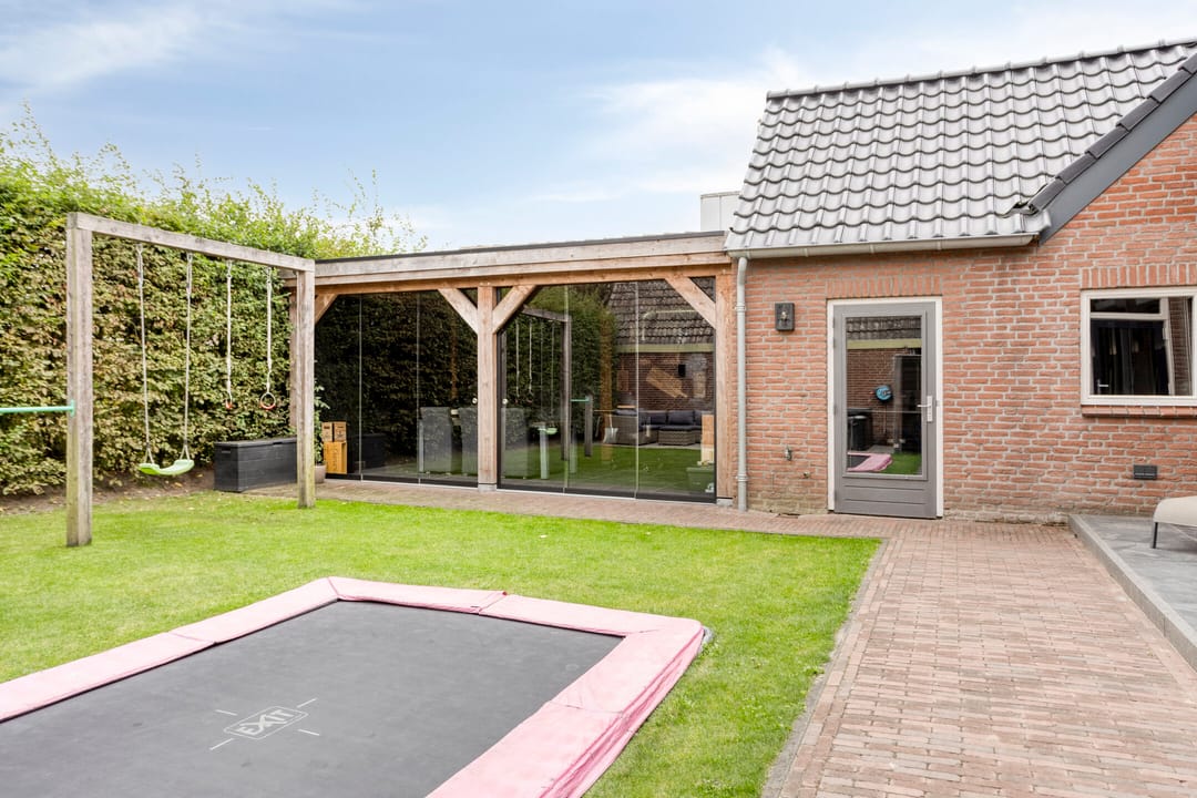 Photo 32 of Katsestraat 26