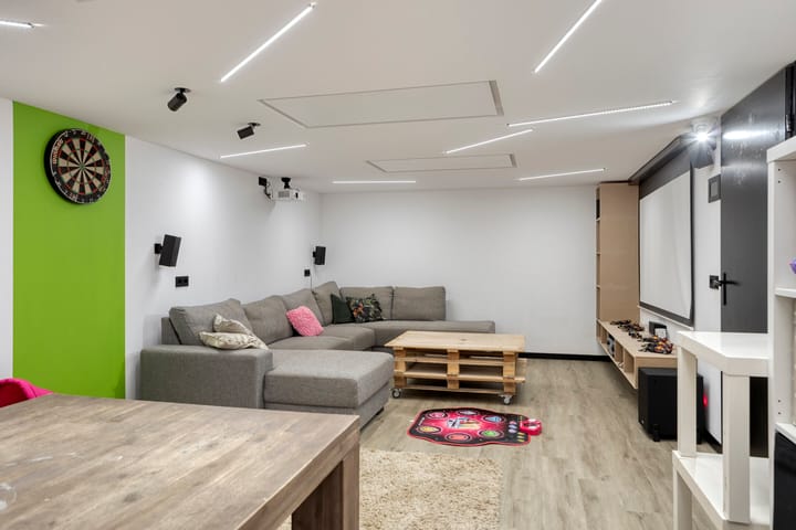 Photo 39 of Katsestraat 26