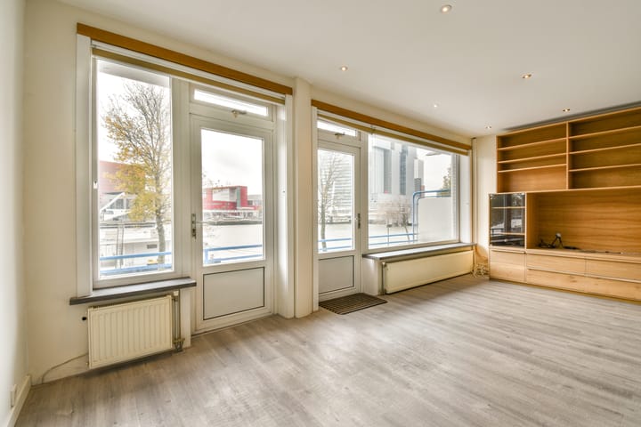 Photo 9 of Prins Hendrikkade 161-B