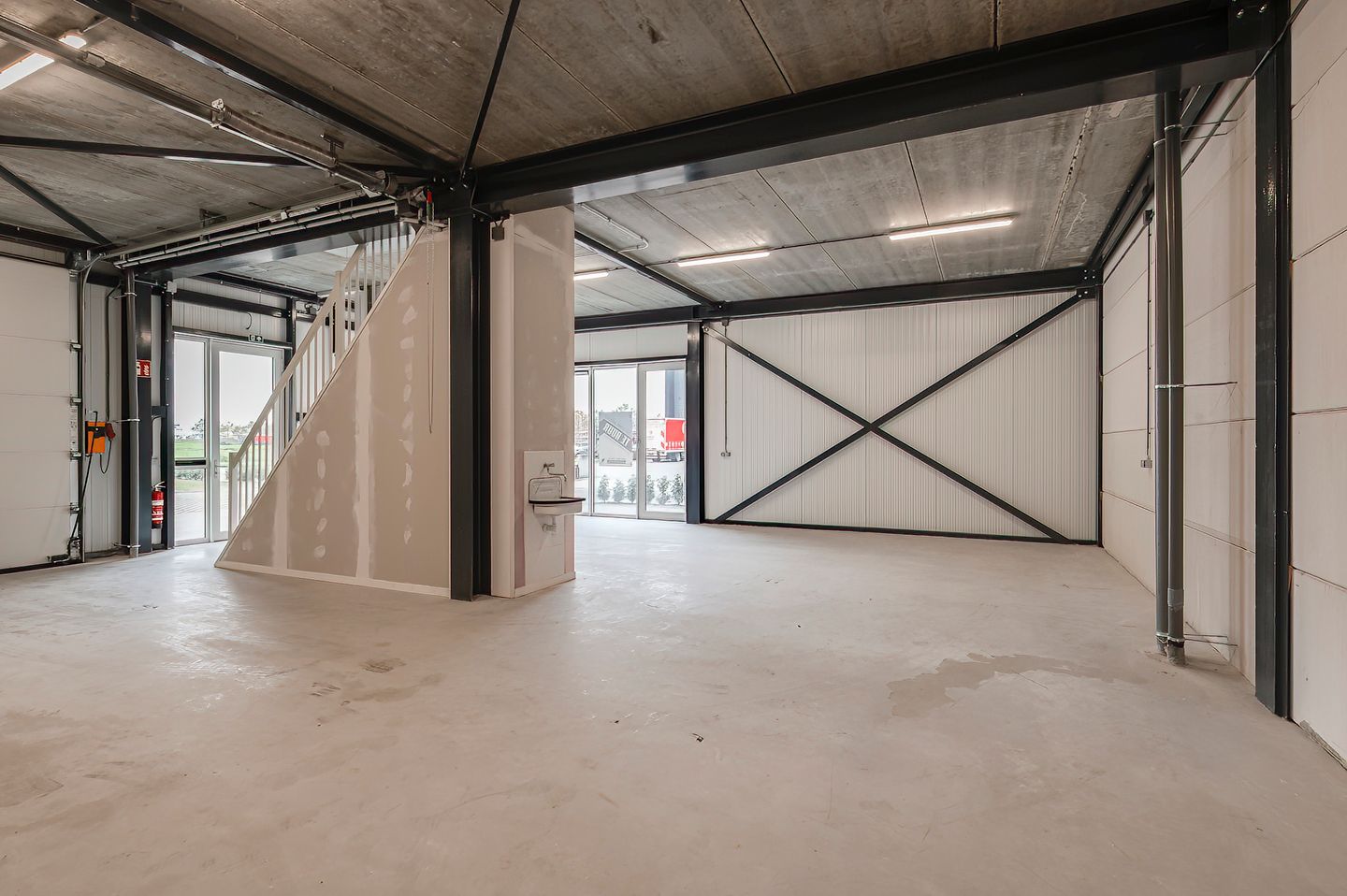 Bekijk foto 3 van De Iepenwei 2