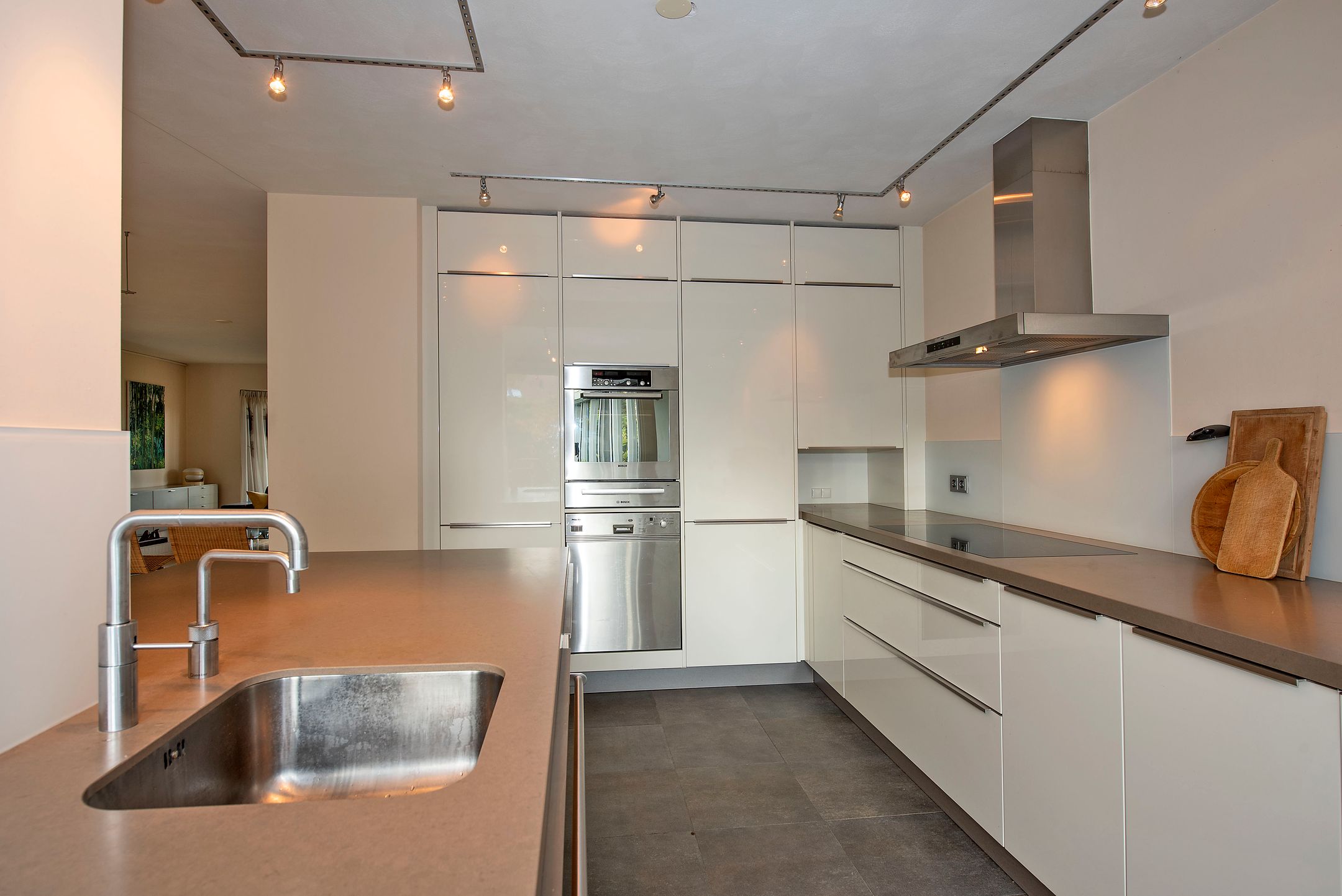 Photo 21 of Bernhardstraat 33