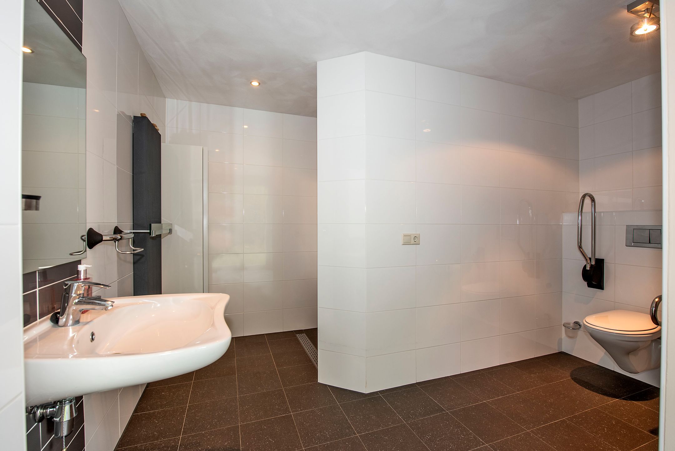 Photo 24 of Bernhardstraat 33