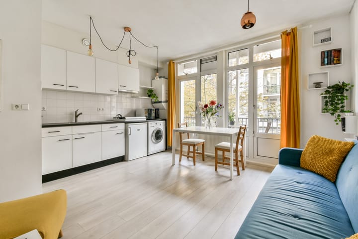 Photo 5 of Van Bossestraat 41-1