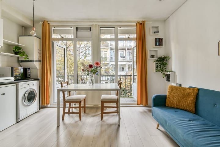 Photo 9 of Van Bossestraat 41-1