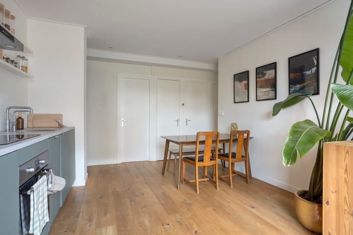 Foto 11 van Moerdijkstraat 1-2