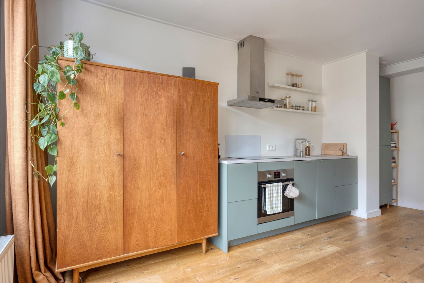 Foto 10 van Moerdijkstraat 1-2