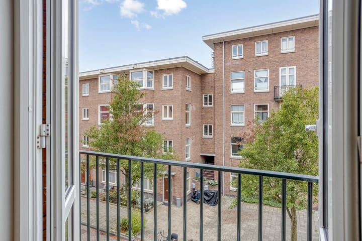 Foto 17 van Moerdijkstraat 1-2