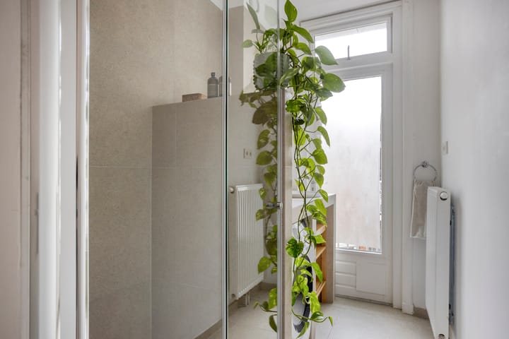 Foto 23 van Moerdijkstraat 1-2