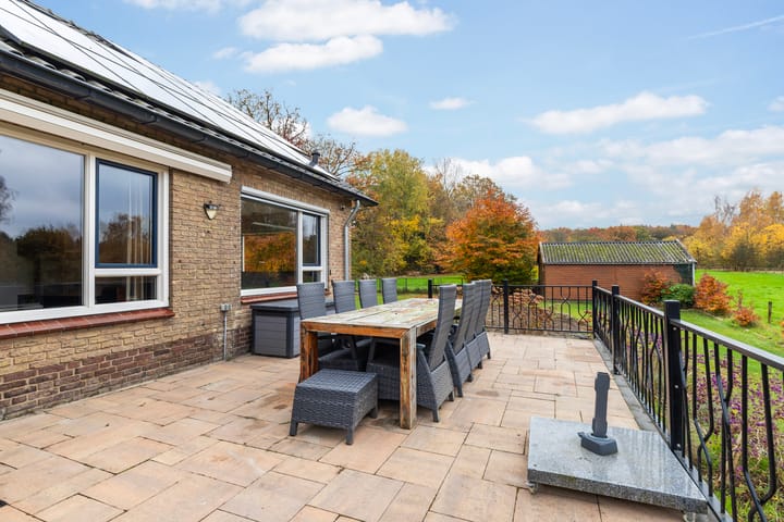 Photo 46 of Loenenseweg 18