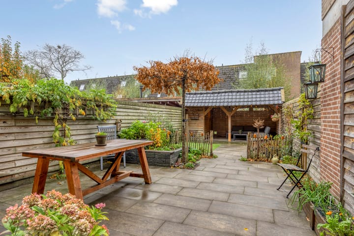 Foto 32 van Hoefbladmeen 25