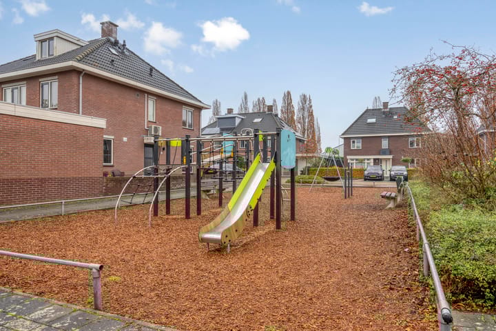 Foto 40 van Hoefbladmeen 25