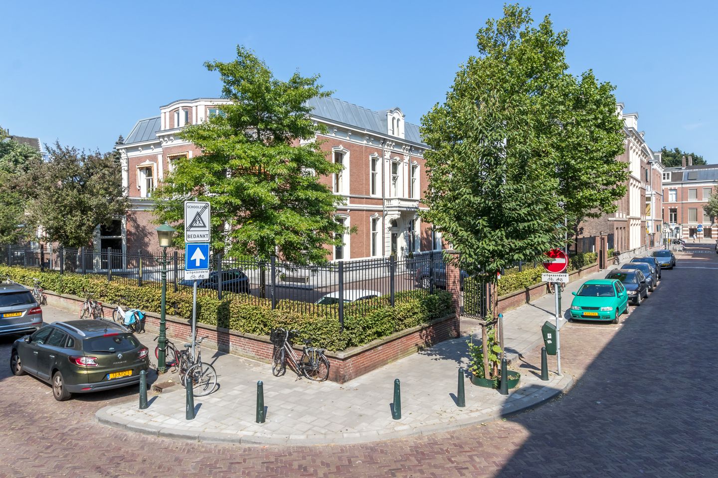 Bekijk foto 3 van Van de Spiegelstraat 12