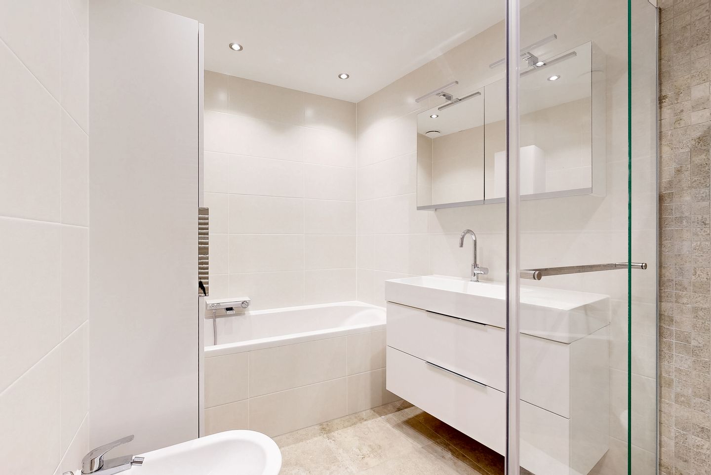 Photo 40 of Vinkenlaan 33-A