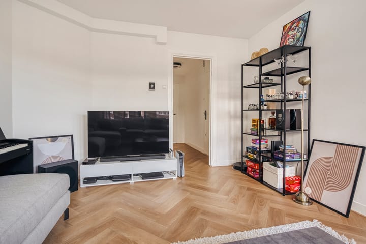 Foto 9 van Hoofdweg 387-3