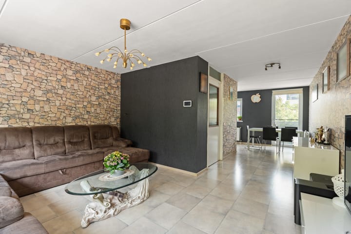 Photo 10 of Leonard Springerlaan 212