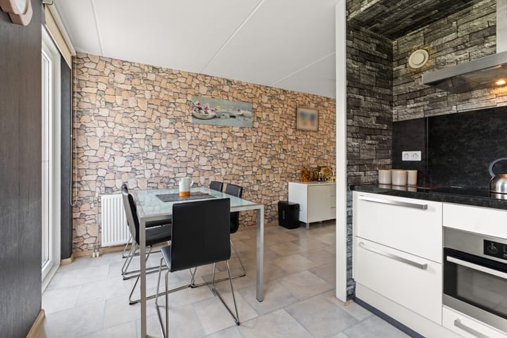 Photo 14 of Leonard Springerlaan 212