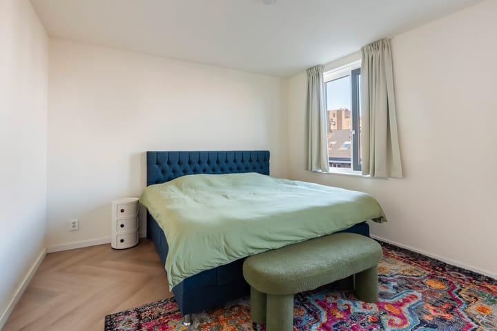 Foto 17 van Oranjeboomstraat 18-B