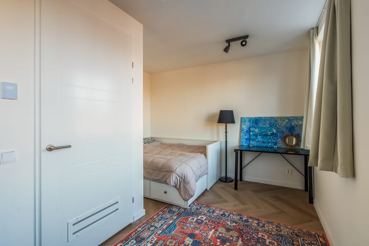 Foto 25 van Oranjeboomstraat 18-B