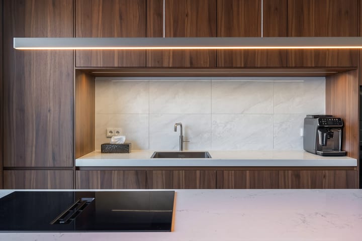 Foto 10 van Oranjeboomstraat 18-B