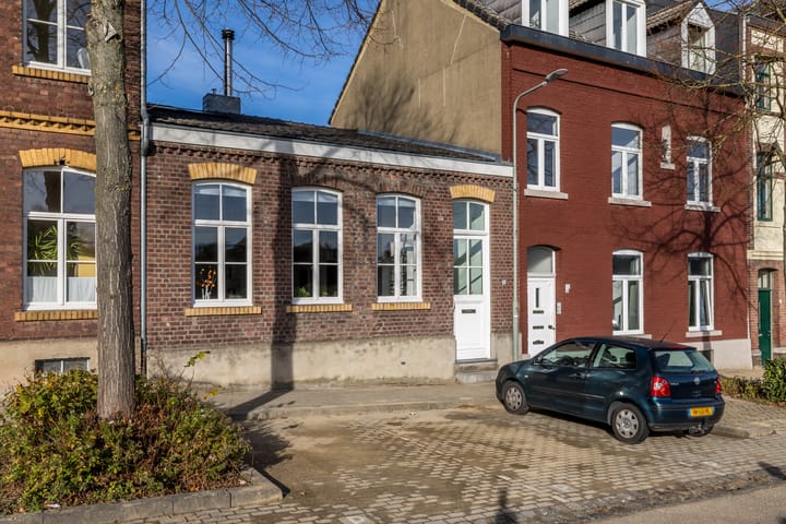 Photo 37 of Grensstraat 8