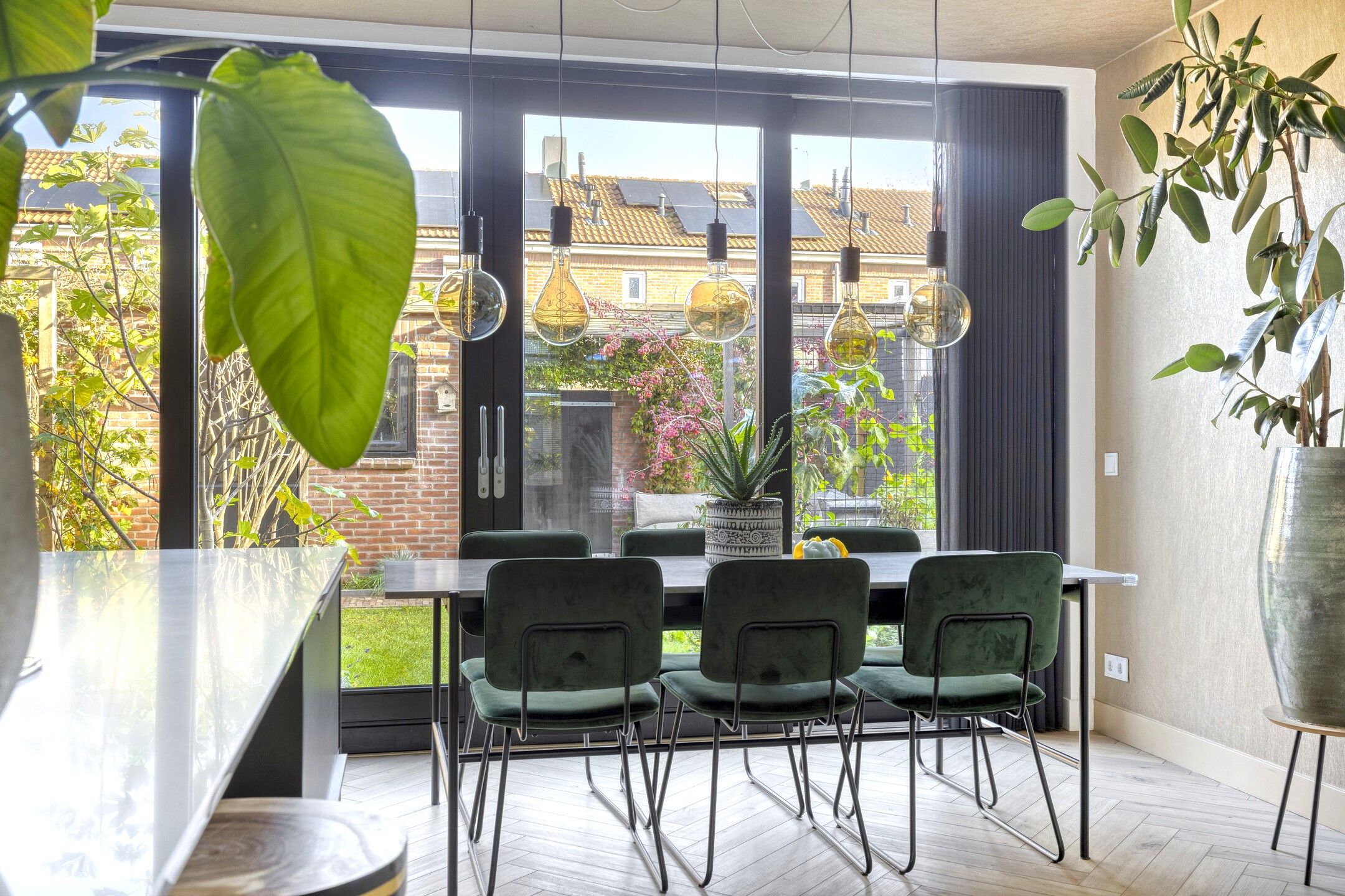 Photo 12 of Esdoornstraat 42