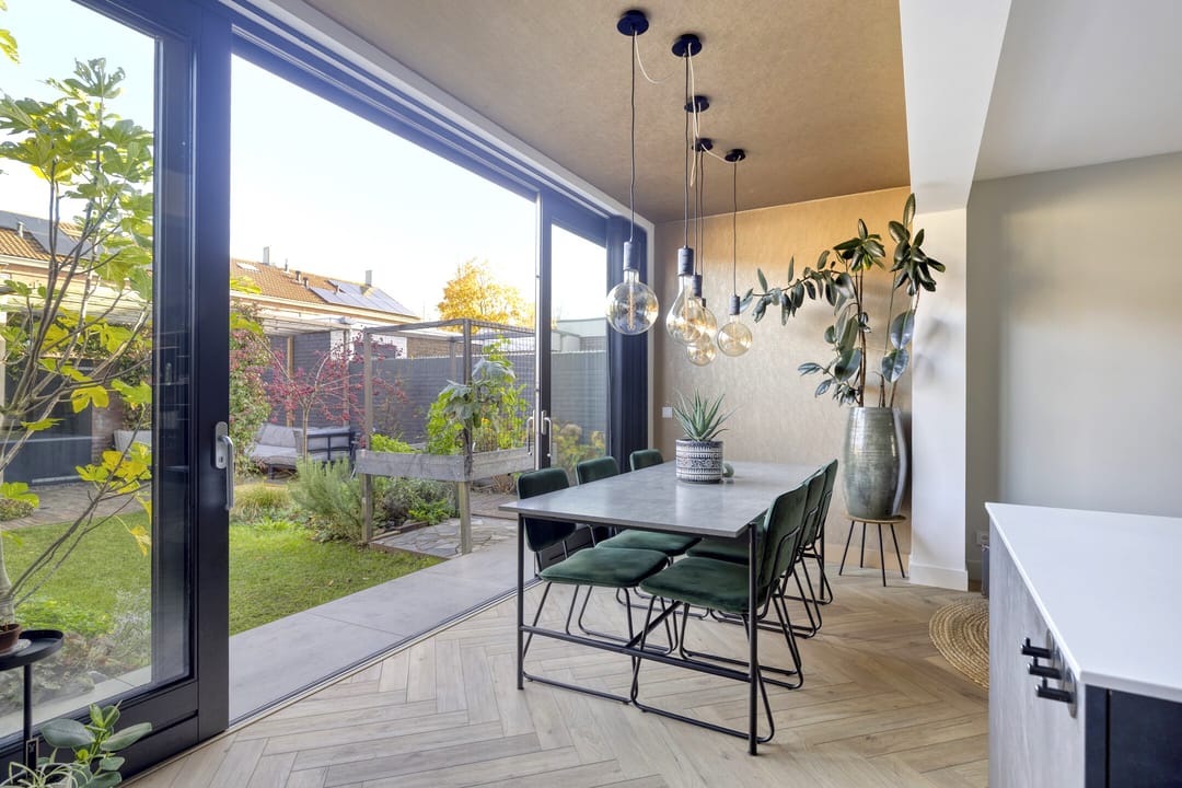 Photo 13 of Esdoornstraat 42