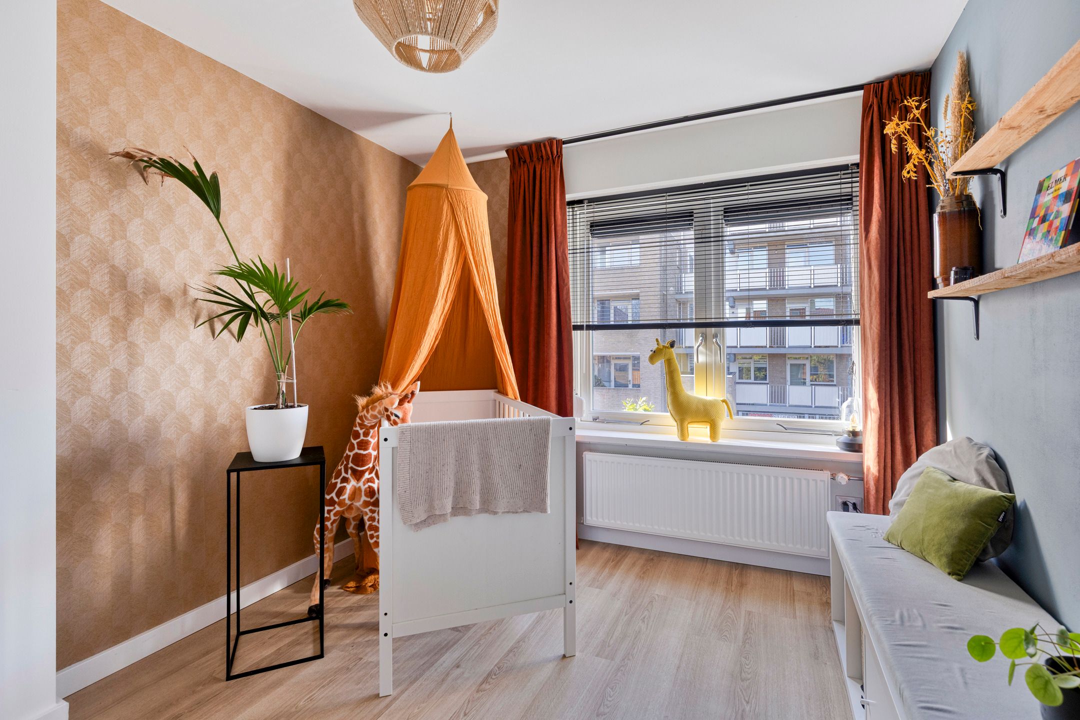 Photo 18 of Esdoornstraat 42