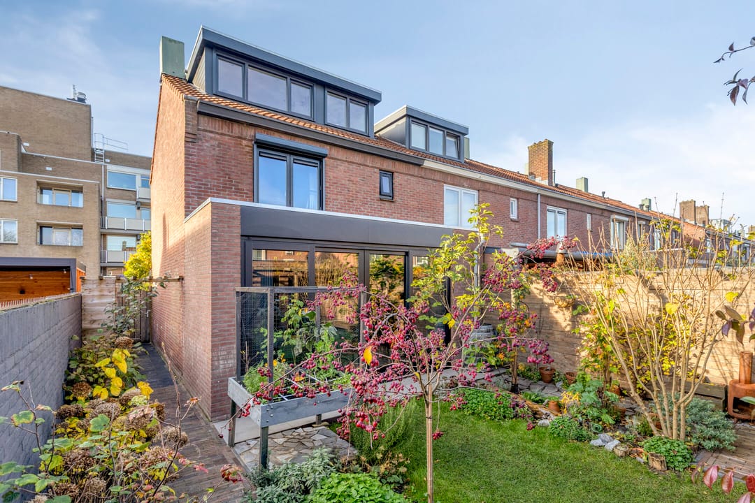 Photo 17 of Esdoornstraat 42