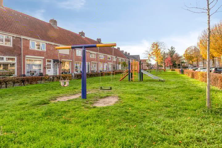 Foto 34 van Esdoornstraat 42