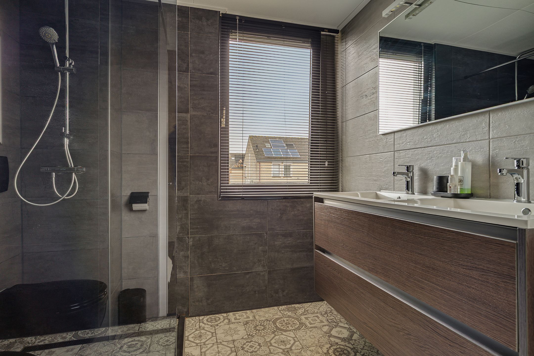 Photo 24 of Kamperfoelielaan 37