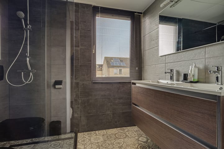 Photo 24 of Kamperfoelielaan 37