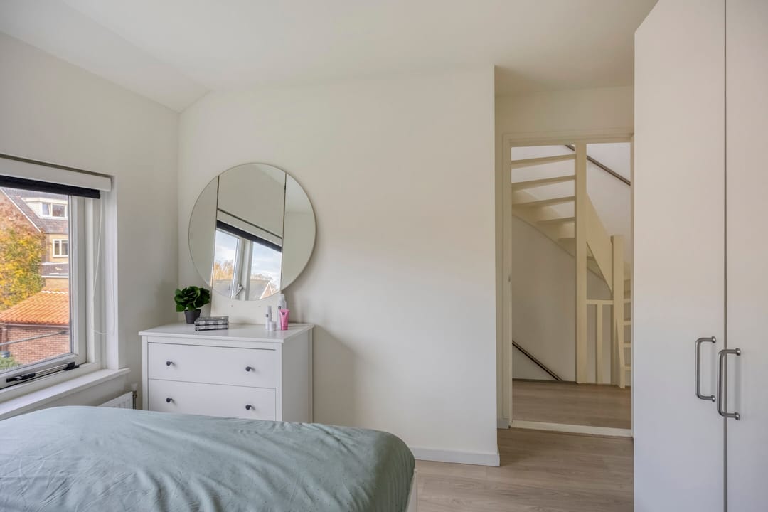 Photo 17 of Van Lennepstraat 79