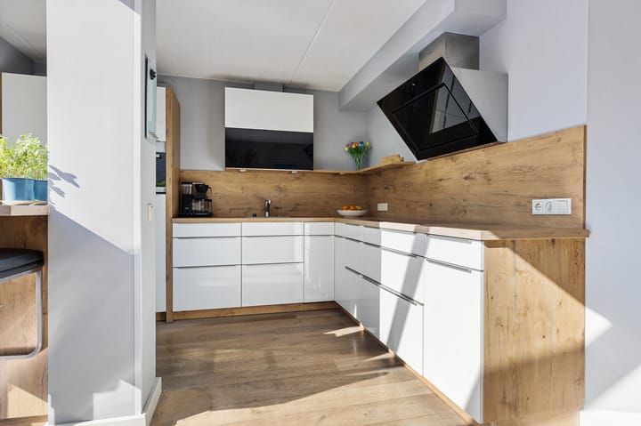 Foto 12 van Taco Haringastraat 18