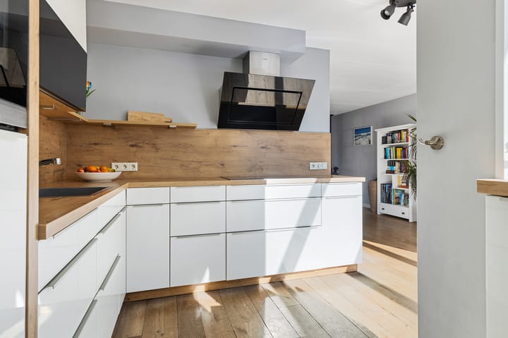 Foto 13 van Taco Haringastraat 18