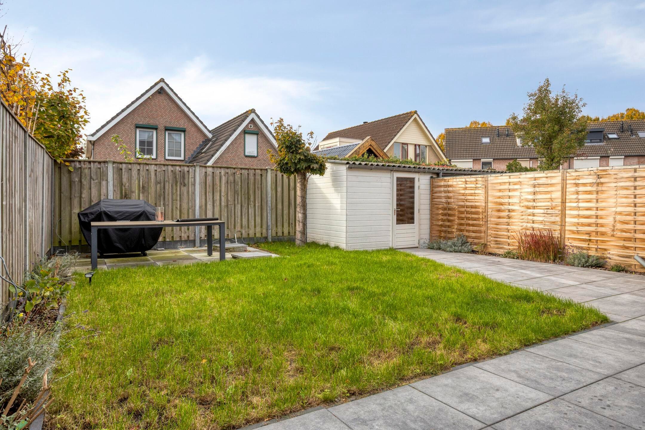 Photo 21 of Kamillestraat 8