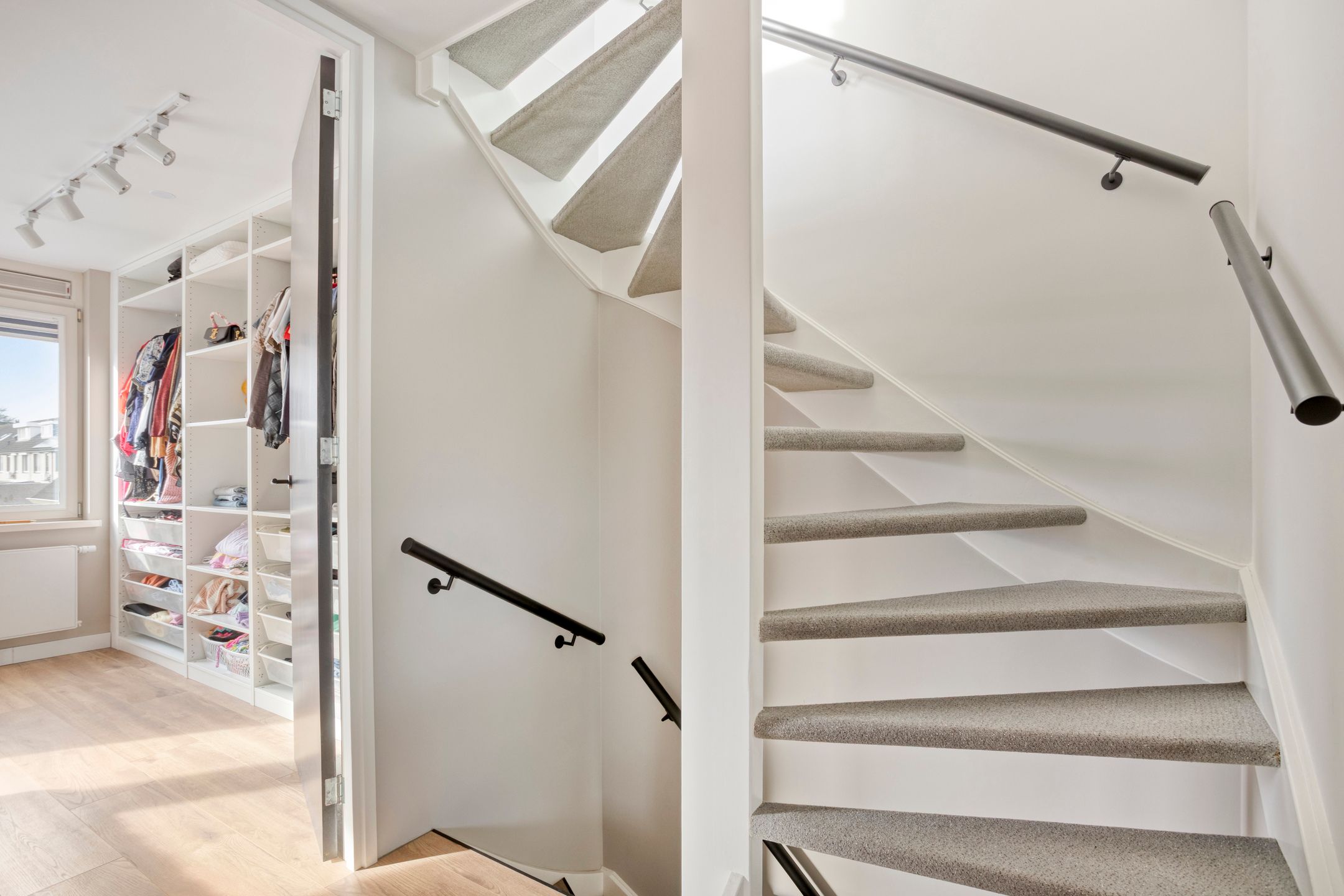 Photo 15 of Kamillestraat 8