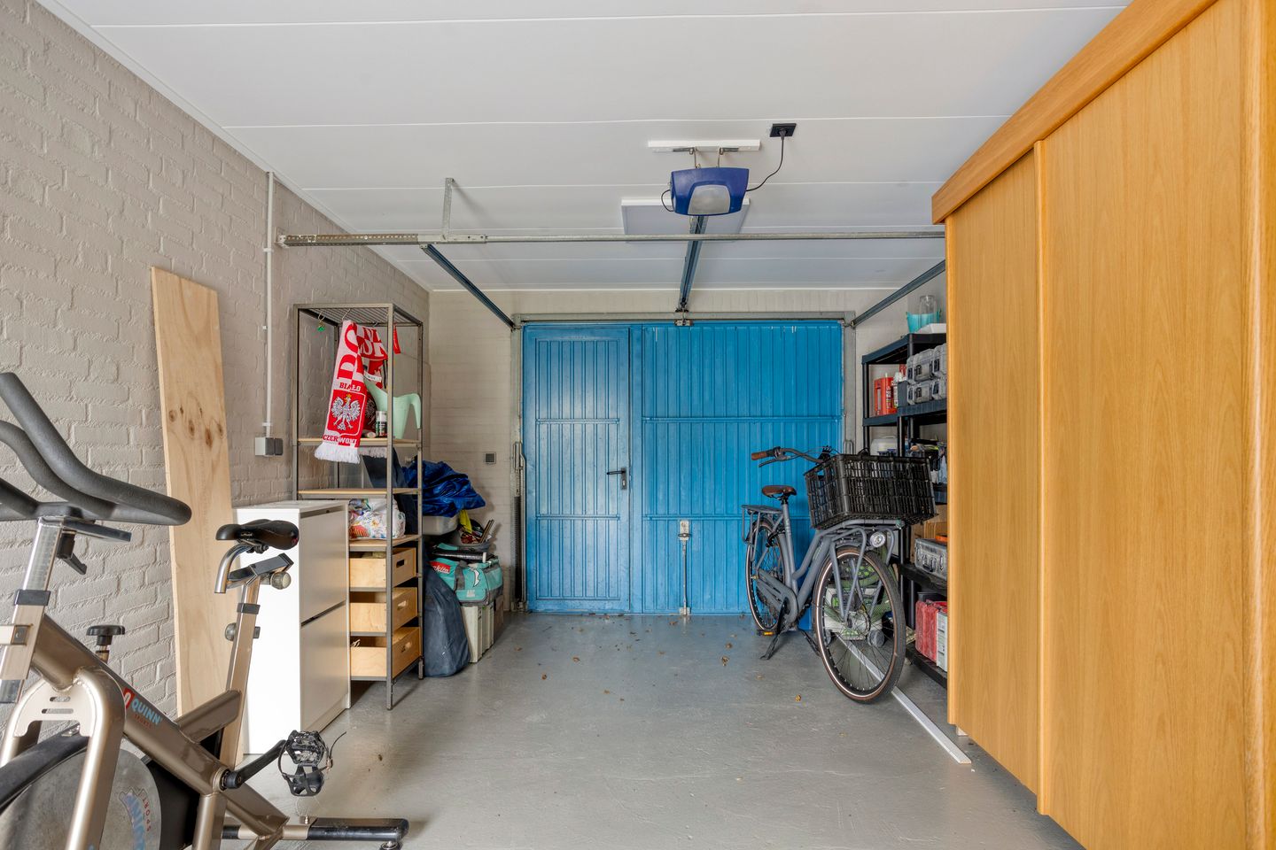 Photo 19 of Kamillestraat 8