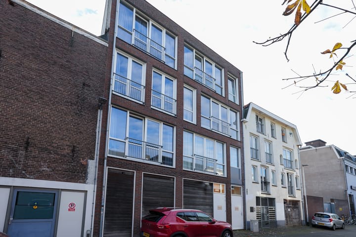 Foto 2 van Karrengas 48-B