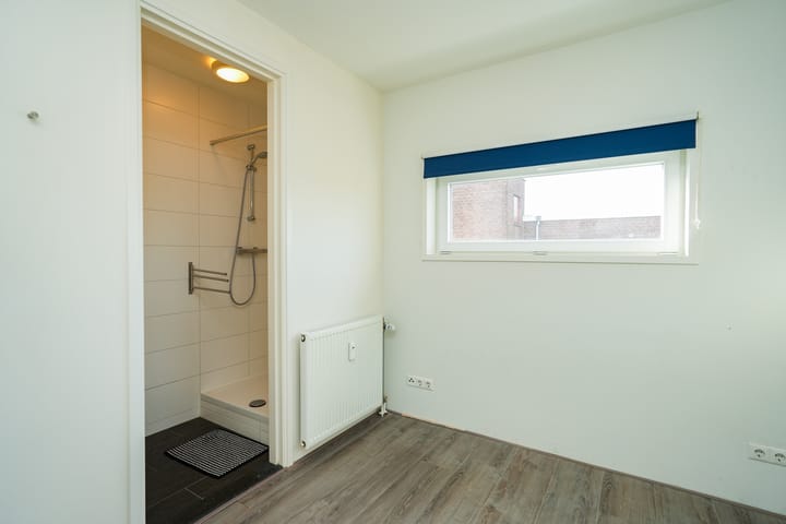 Foto 15 van Karrengas 48-B