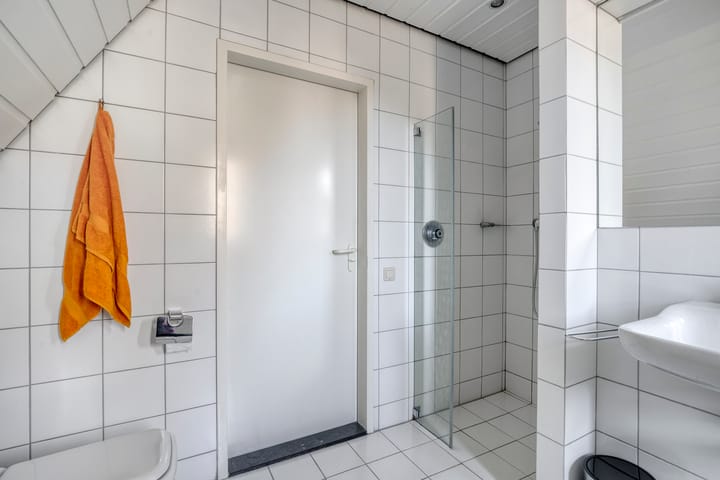 Photo 27 of Wethouder Ten Hamlaan 57