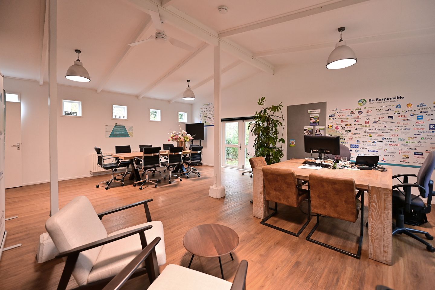 Bekijk foto 4 van Loosdrechtse Bos 21-E