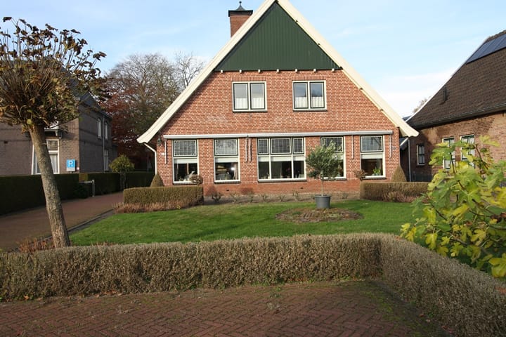 Photo 35 of Oosteinde 23