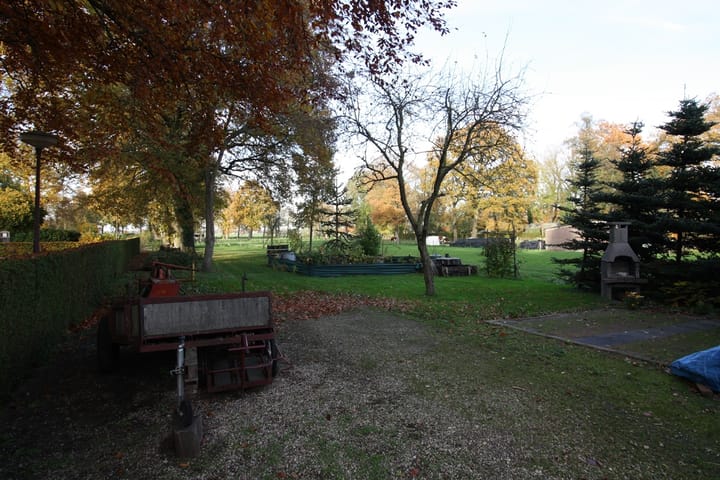 Photo 42 of Oosteinde 23