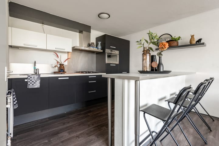 Photo 6 of Curiestraat 12