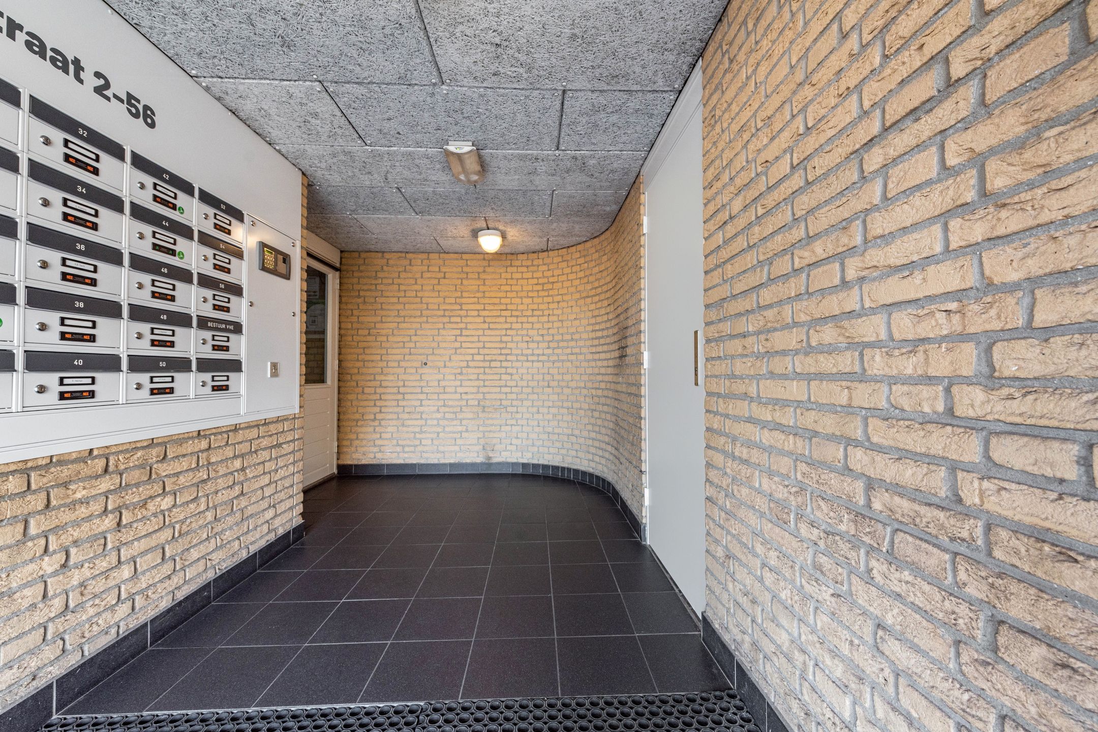 Photo 9 of Curiestraat 12