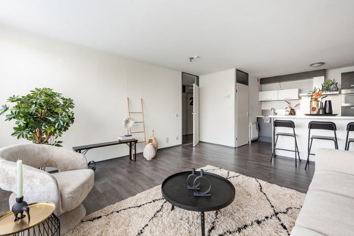 Photo 21 of Curiestraat 12